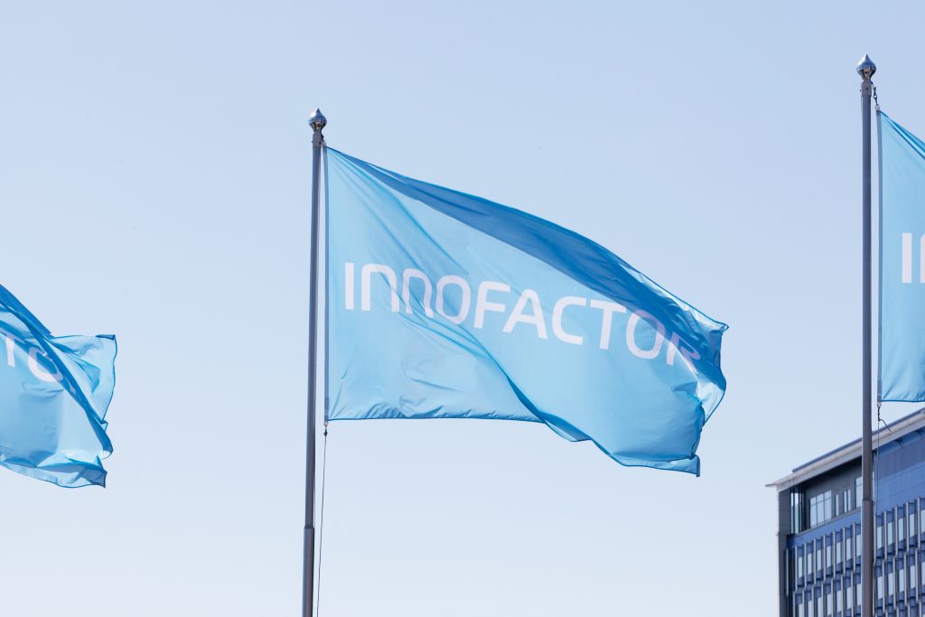 99435_Innofactor_Flags
