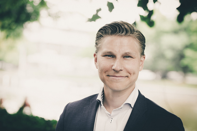 30223892176_8c7a98b245_z